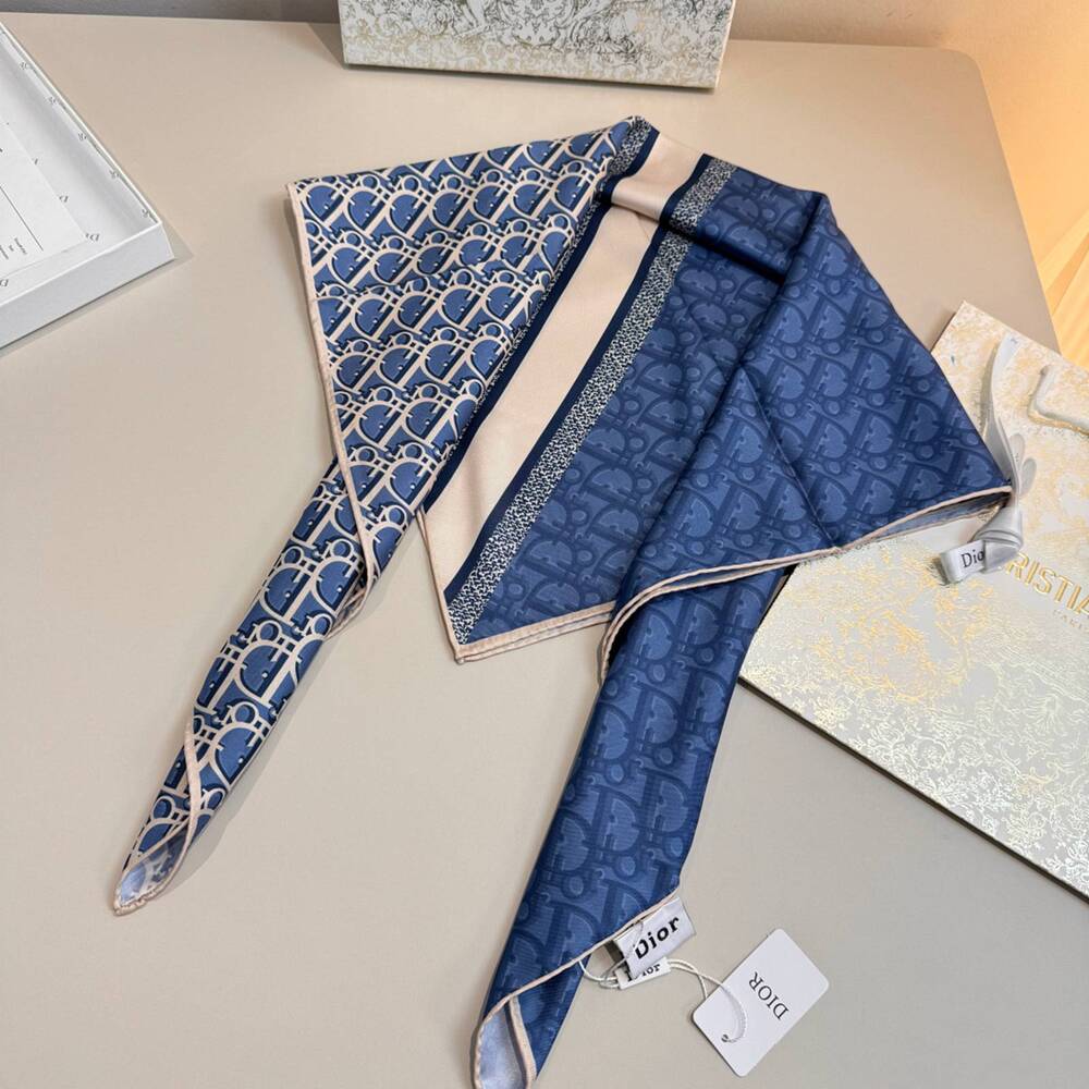 Classic Dior Oblique Silk Scarf - Picture 8 of 8
